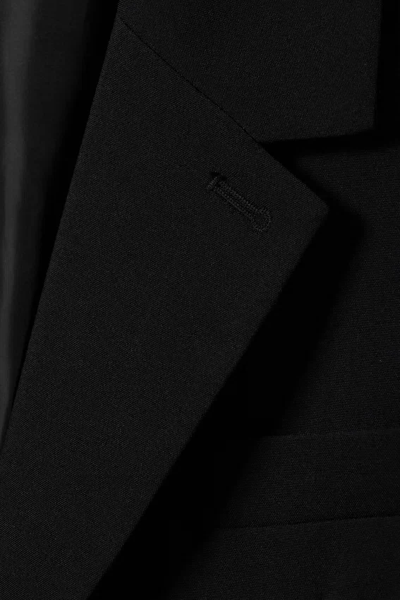 Single-Breasted Relaxed Tailored Blazer – Black Single-Breasted Relaxed Tailored Blazer – Black