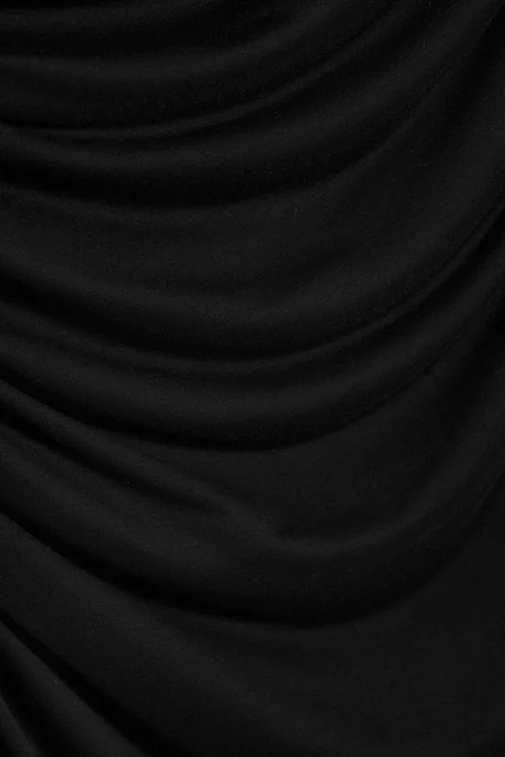 Sleeveless Boat-Neck Maxi Dress – Black Sleeveless Boat-Neck Maxi Dress – Black