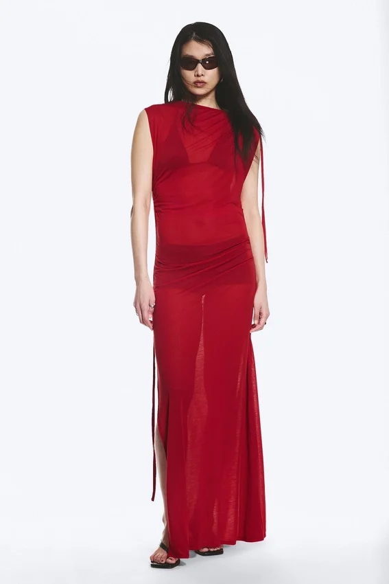Sleeveless Boat-Neck Maxi Dress – Bright Red Sleeveless Boat-Neck Maxi Dress – Bright Red