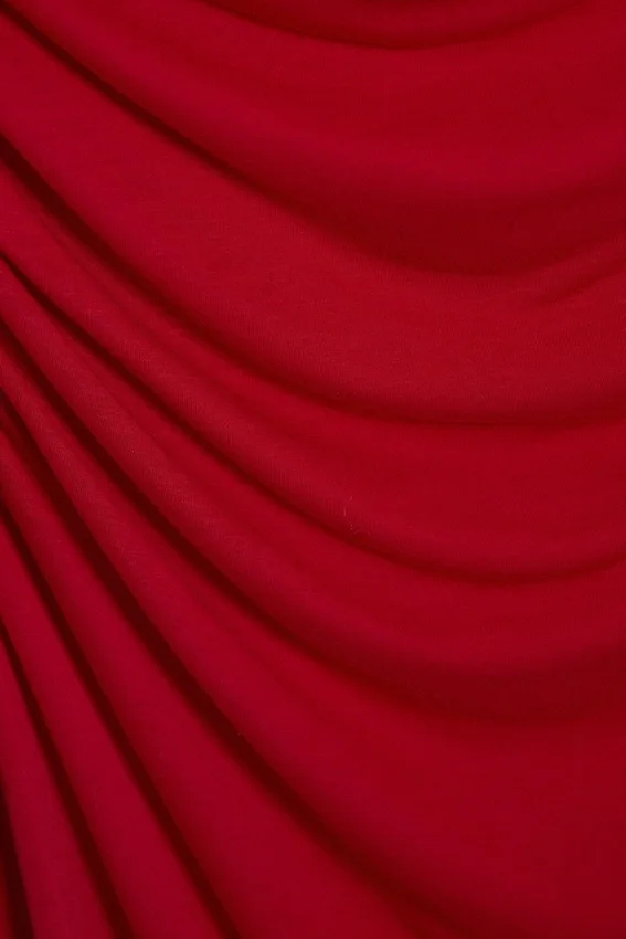 Sleeveless Boat-Neck Maxi Dress – Bright Red Sleeveless Boat-Neck Maxi Dress – Bright Red