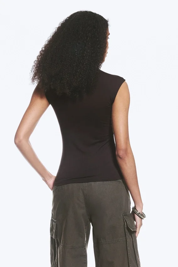 Sleeveless Button-Up Top – Dark Brown Sleeveless Button-Up Top – Dark Brown