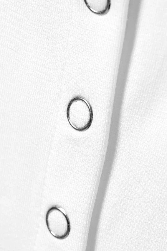 Sleeveless Button-Up Top – White Sleeveless Button-Up Top – White