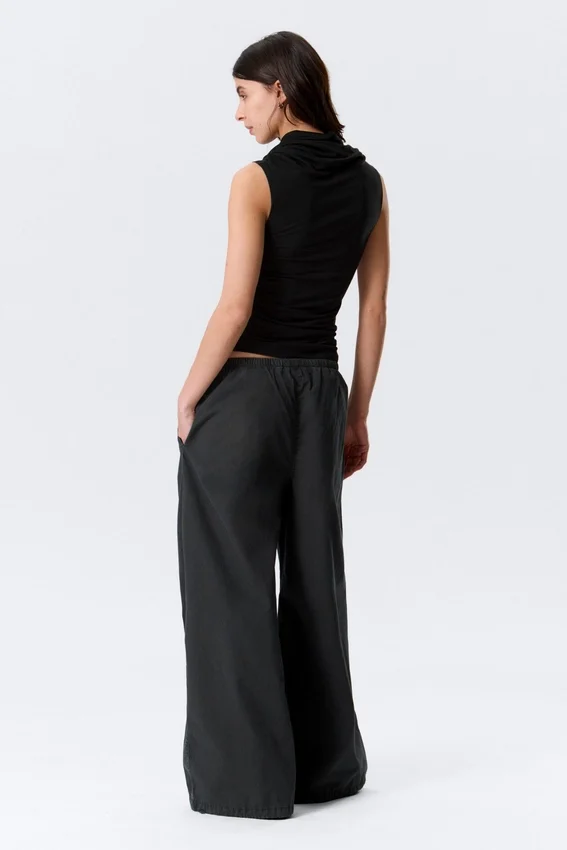 Sleeveless Funnel Neck Top – Black Sleeveless Funnel Neck Top – Black