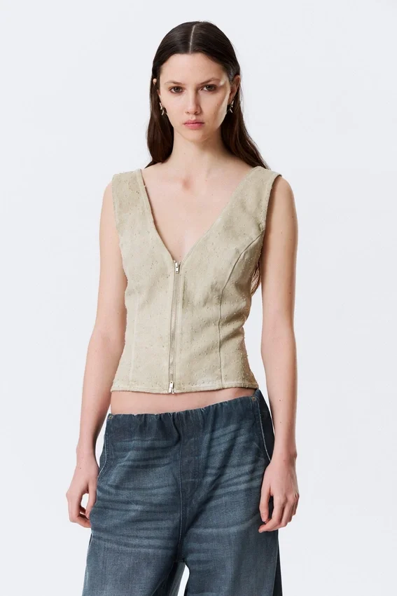 Sleeveless V-Neck Zip Top – Light Mole Sleeveless V-Neck Zip Top – Light Mole