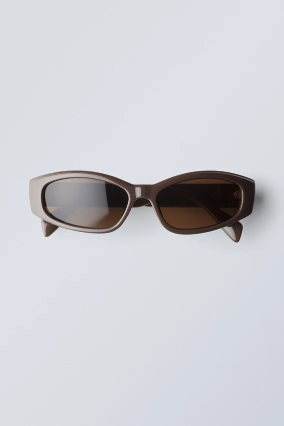 Slide Curved Frame Unisex Sunglasses – Dark Brown Slide Curved Frame Unisex Sunglasses – Dark Brown