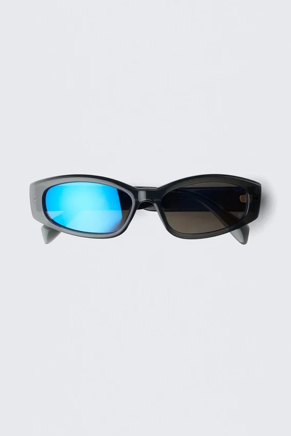 Slide Curved Frame Unisex Sunglasses – Dark Grey – Blue Lenses Slide Curved Frame Unisex Sunglasses – Dark Grey – Blue Lenses