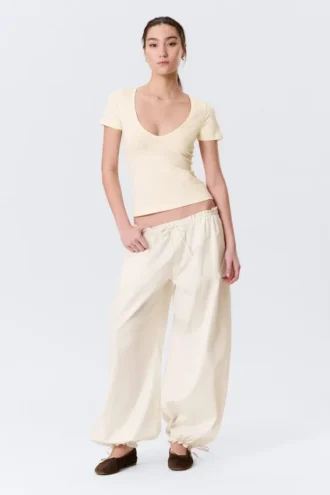 Slim Deep V-Neck T-Shirt – Cream Slim Deep V-Neck T-Shirt – Cream
