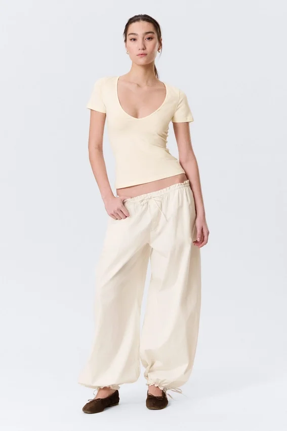 Slim Deep V-Neck T-Shirt – Cream Slim Deep V-Neck T-Shirt – Cream