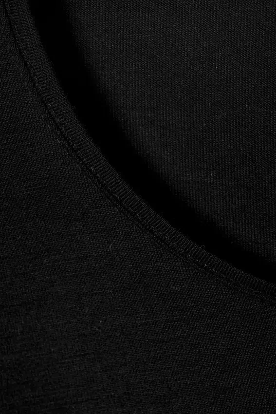 Slim Fit Long-Sleeved Lyocell Top – Black Slim Fit Long-Sleeved Lyocell Top – Black