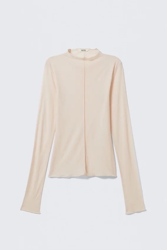 Slim Fit Long-Sleeved Mock-Neck Top – Beige Slim Fit Long-Sleeved Mock-Neck Top – Beige