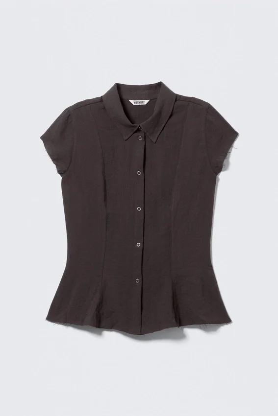 Slim Fit Short-Sleeved Crepe Shirt – Dark Brown Slim Fit Short-Sleeved Crepe Shirt – Dark Brown