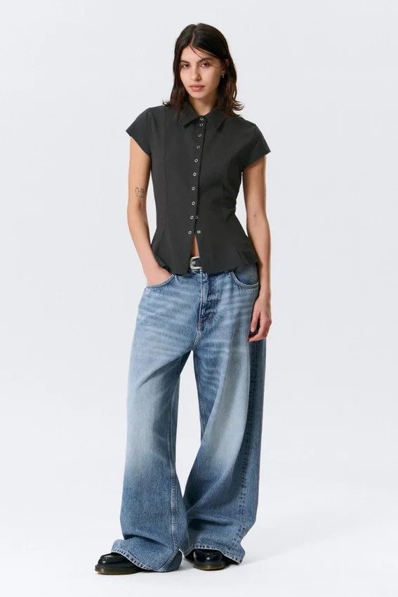 Slim Fit Short-Sleeved Crepe Shirt – Dark Grey – Pinstriped Slim Fit Short-Sleeved Crepe Shirt – Dark Grey – Pinstriped
