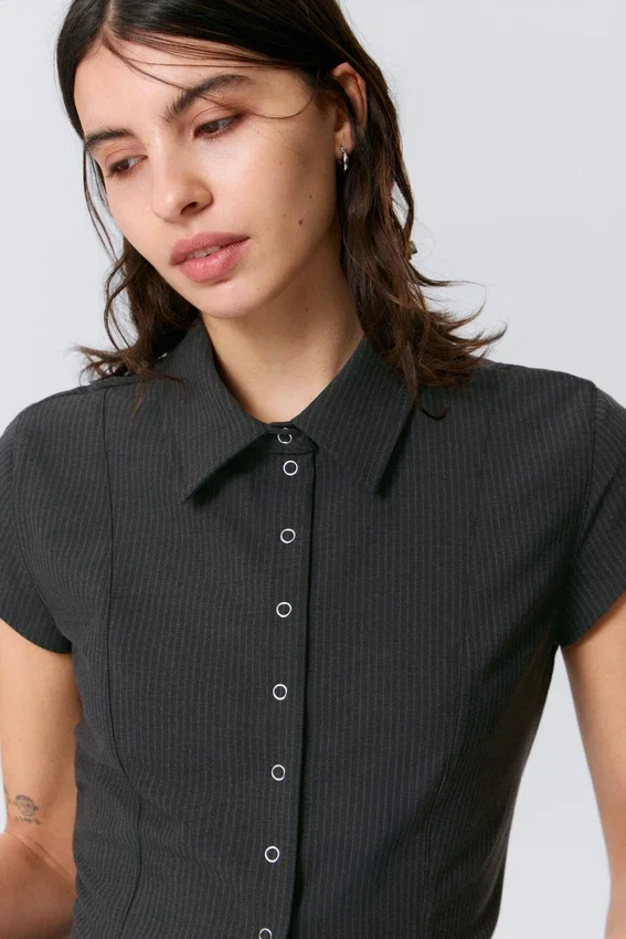 Slim Fit Short-Sleeved Crepe Shirt – Dark Grey – Pinstriped Slim Fit Short-Sleeved Crepe Shirt – Dark Grey – Pinstriped