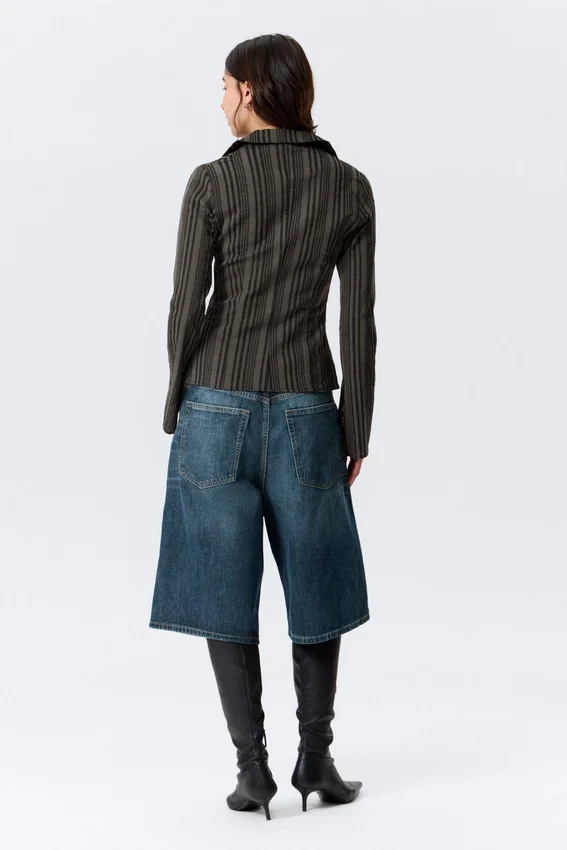 Slim Fit Textured Blouse – Striped Dark Grey Slim Fit Textured Blouse – Striped Dark Grey