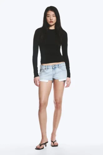 Slim Fitted Long Sleeve – Black