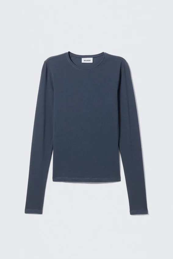 Slim Fitted Long Sleeve – Dark Dusty Blue Slim Fitted Long Sleeve – Dark Dusty Blue