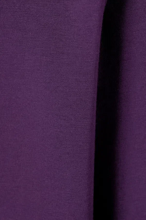 Slim Fitted Long Sleeve – Dark Red Slim Fitted Long Sleeve – Dark Red
