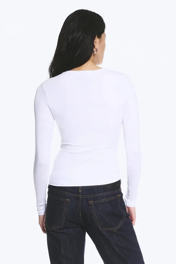 Slim Fitted Long Sleeve – White Slim Fitted Long Sleeve – White
