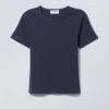 Slim Fitted T-Shirt – Dark Blue Slim Fitted T-Shirt – Dark Blue