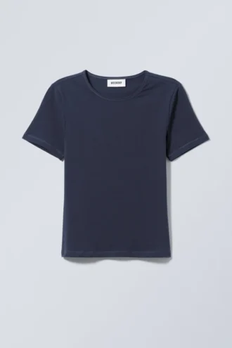Slim Fitted T-Shirt – Dark Blue