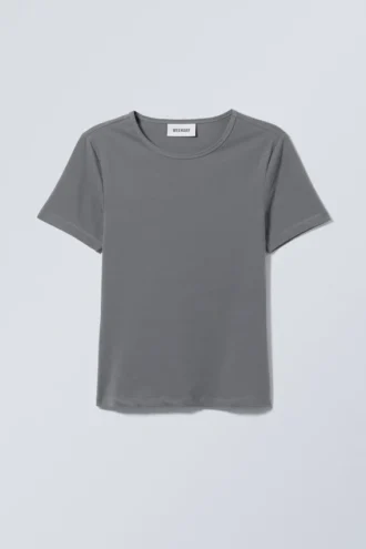 Slim Fitted T-Shirt – Dark Grey