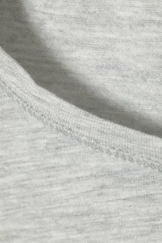 Slim Fitted T-Shirt – Grey Slim Fitted T-Shirt – Grey