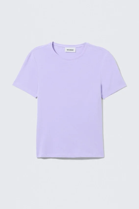 Slim Fitted T-Shirt – Light Purple Slim Fitted T-Shirt – Light Purple