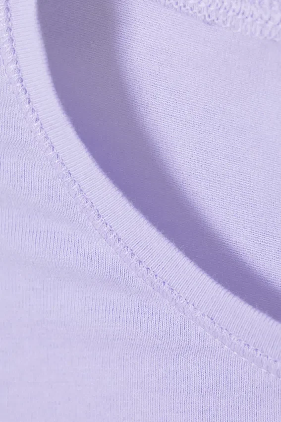 Slim Fitted T-Shirt – Light Purple Slim Fitted T-Shirt – Light Purple