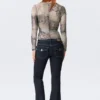 Slim Gathered Long-Sleeved Mesh Cardigan – Beige/Grey – Snakeskin Print Slim Gathered Long-Sleeved Mesh Cardigan – Beige/Grey – Snakeskin Print