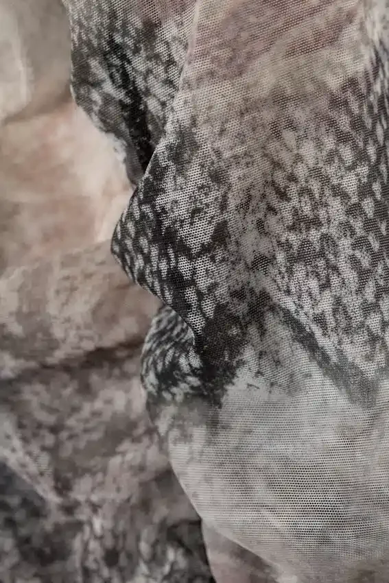 Slim Gathered Long-Sleeved Mesh Cardigan – Beige/Grey – Snakeskin Print Slim Gathered Long-Sleeved Mesh Cardigan – Beige/Grey – Snakeskin Print