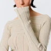 Slim Knitted Boat-Neck Sweater – Beige Slim Knitted Boat-Neck Sweater – Beige