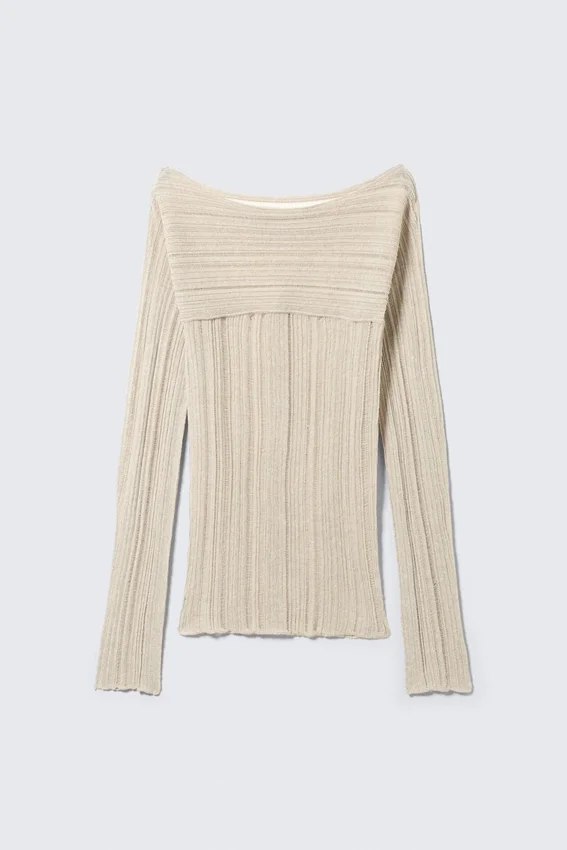 Slim Knitted Boat-Neck Sweater – Beige Slim Knitted Boat-Neck Sweater – Beige