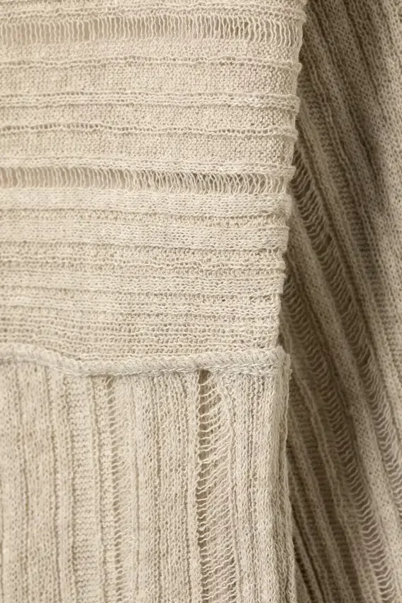 Slim Knitted Boat-Neck Sweater – Beige Slim Knitted Boat-Neck Sweater – Beige