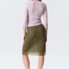 Slim Knitted V-Neck Sweater – Light Pink Slim Knitted V-Neck Sweater – Light Pink