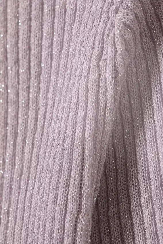 Slim Knitted V-Neck Sweater – Light Pink Slim Knitted V-Neck Sweater – Light Pink