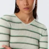 Slim Knitted V-Neck Sweater – Striped Light Grey Slim Knitted V-Neck Sweater – Striped Light Grey