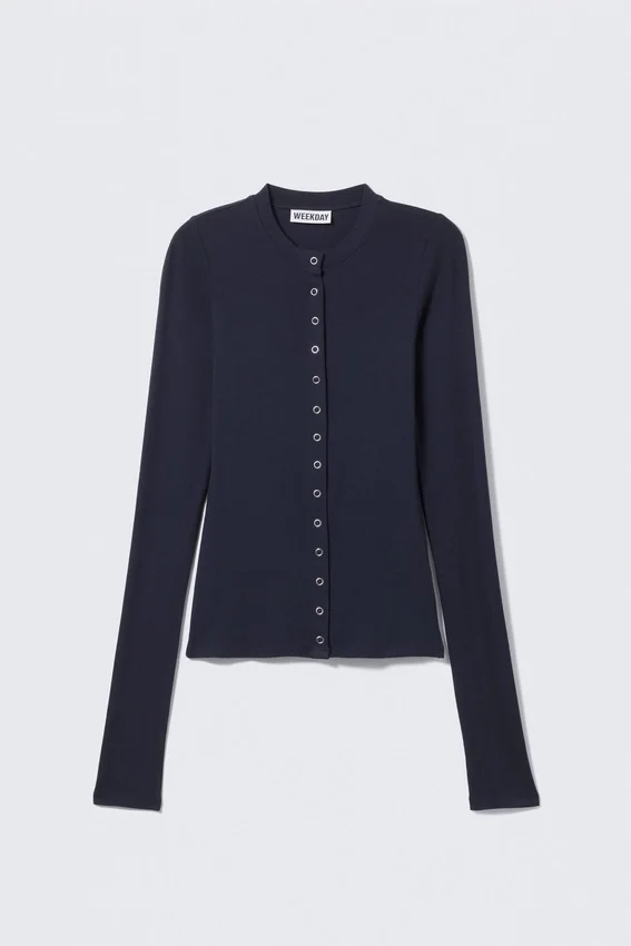 Slim Long-Sleeved Buttoned Cardigan – Dark Blue Slim Long-Sleeved Buttoned Cardigan – Dark Blue