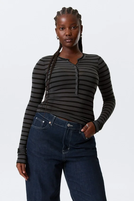 Slim Long-Sleeved Henley Top – Black & Grey Stripes Slim Long-Sleeved Henley Top – Black & Grey Stripes