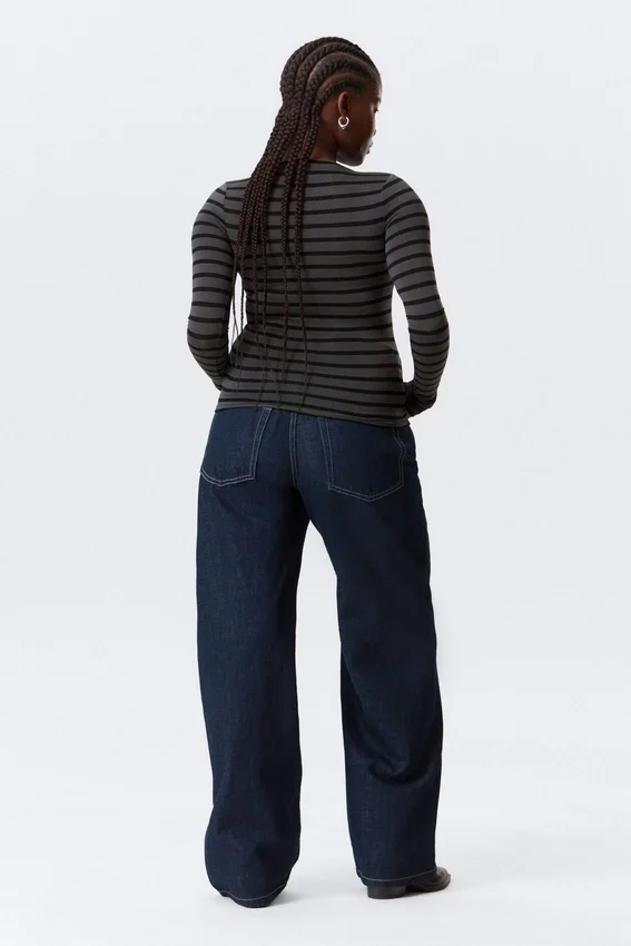 Slim Long-Sleeved Henley Top – Black & Grey Stripes Slim Long-Sleeved Henley Top – Black & Grey Stripes