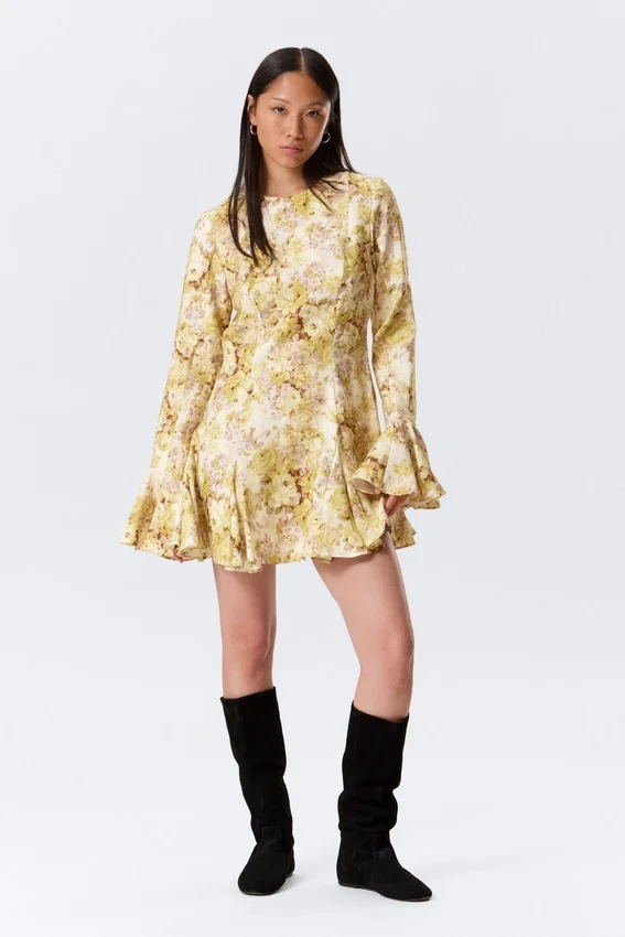 Slim Long-Sleeved Mini Flounce Dress – Yellow Floral Print Slim Long-Sleeved Mini Flounce Dress – Yellow Floral Print
