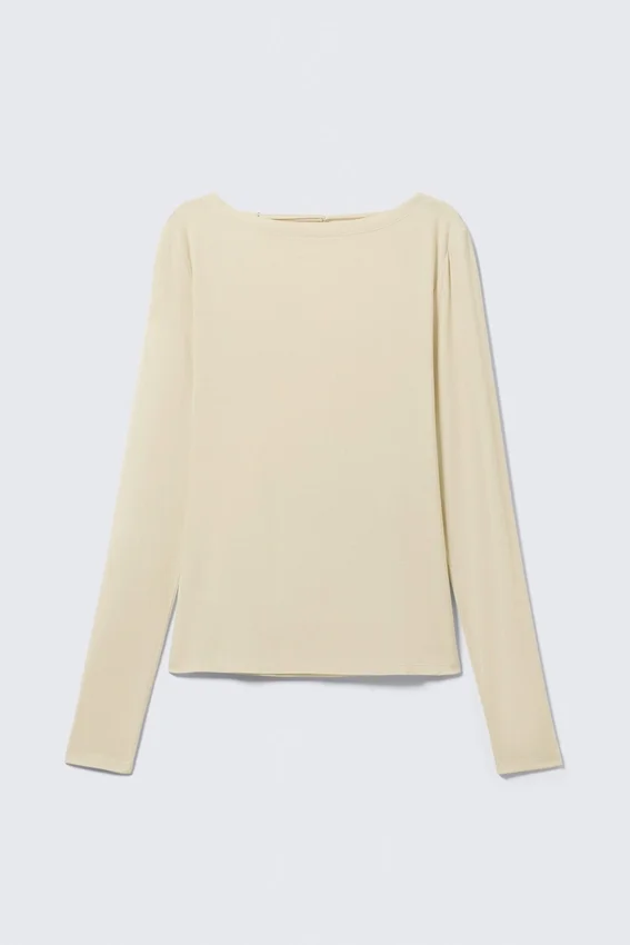 Slim Long-Sleeved Open Back Top – Light Dusty Beige Slim Long-Sleeved Open Back Top – Light Dusty Beige