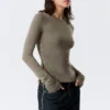 Slim Long-Sleeved Press Stud Top – Dusty Grey Slim Long-Sleeved Press Stud Top – Dusty Grey