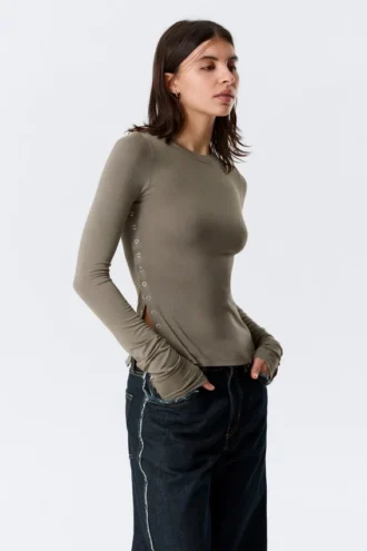Slim Long-Sleeved Press Stud Top – Dusty Grey