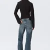 Slim Long-Sleeved Zip Shirt – Striped Black Slim Long-Sleeved Zip Shirt – Striped Black