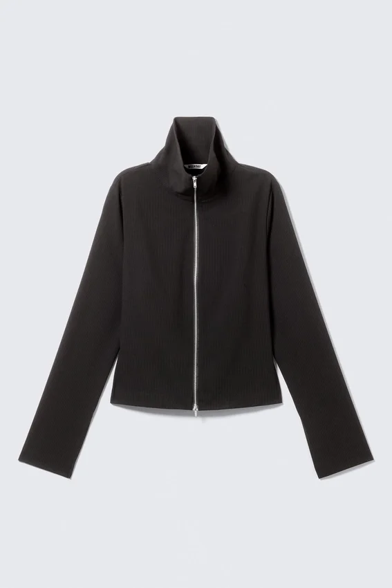 Slim Long-Sleeved Zip Shirt – Striped Black Slim Long-Sleeved Zip Shirt – Striped Black