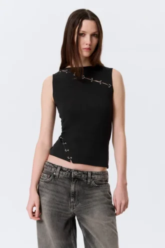 Slim Pierced Seam Sleeveless Top – Black