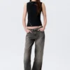Slim Pierced Seam Sleeveless Top – Black Slim Pierced Seam Sleeveless Top – Black
