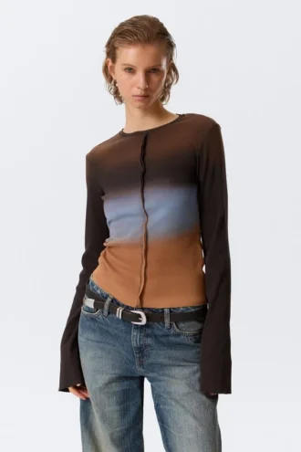 Slim Printed Long-Sleeved Top – Dark Brown Gradient