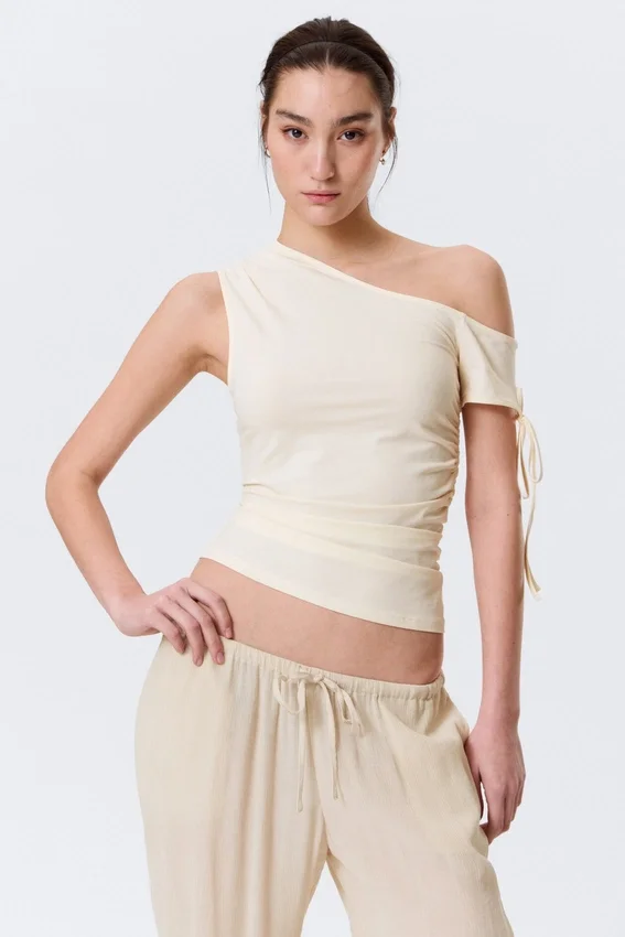 Slim Ruched Off-Shoulder Top – Off-White Slim Ruched Off-Shoulder Top – Off-White