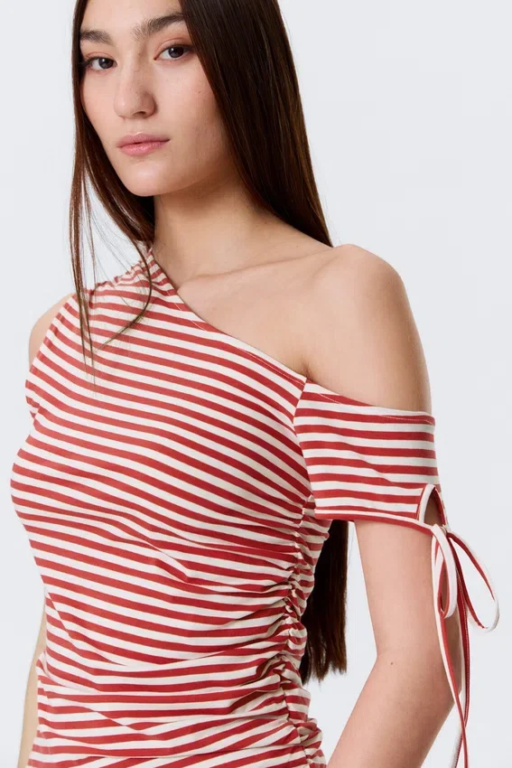 Slim Ruched Off-Shoulder Top – Red/White Stripe Slim Ruched Off-Shoulder Top – Red/White Stripe
